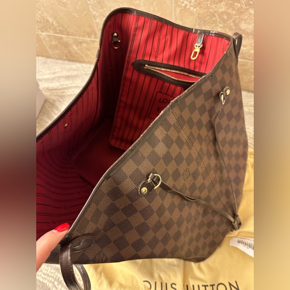 Louis Vuitton Neverfull - MM - Picture 8 of 16
